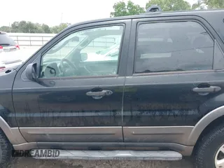 2006 Ford Escape XLT with VIN 1FMYU03156KA84031, listed as a IAAI auction lot 42276336 with 136,038 mi miles and . Bid and sale history available at DreamBid. Image 14.