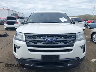 2018 Ford Explorer XLT with VIN 1FM5K8D81JGA17361, listed as a IAAI auction lot 41845265 with 105,891 mi miles and . Bid and sale history available at carsss.com. Image 12.