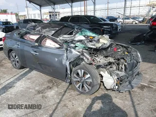 2019 Nissan Sentra SV with VIN 3N1AB7AP9KY301669, listed as a IAAI auction lot 41456677 with 96,237 mi miles and . Bid and sale history available at DreamBid. Image 1.