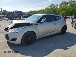 2016 Hyundai Veloster z VIN KMHTC6AD0GU295169, wystawiony jako Copart lot #56298375 z przebiegiem 120 018 mil mil oraz Szkody całkowita. Historia ofert i sprzedaży dostępna na DreamBid. Obrazek 1.
