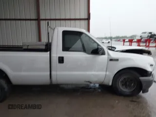 2002 Ford F-250 XL z VIN 1FTNF20L22EB02819, wystawiony jako IAAI lot #42183365 z przebiegiem 254 171 mil mil oraz . Historia ofert i sprzedaży dostępna na DreamBid. Obrazek 13.