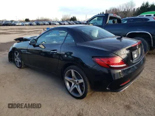 2020 Mercedes-Benz SLC 300 z VIN W1KPK3JA7LF171157, wystawiony jako Copart lot #83157894 z przebiegiem Nie podano mil oraz Szkody całkowita. Historia ofert i sprzedaży dostępna na DreamBid. Obrazek 2.