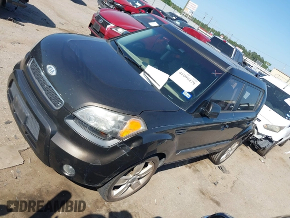2011 Kia Soul + with VIN KNDJT2A28B7292286, listed as a IAAI auction lot 41999479 with 100,693 mi miles. Bid and sale history available at carsss.com. Image 17.
