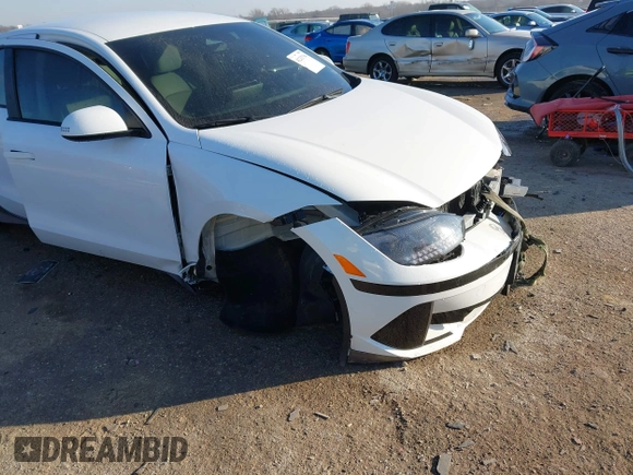 2023 Hyundai Ioniq 6 SEL z VIN KMHM34AA6PA052093, wystawiony jako IAAI lot #41233794 z przebiegiem 8 300 mil mil oraz . Historia ofert i sprzedaży dostępna na DreamBid. Obrazek 6.
