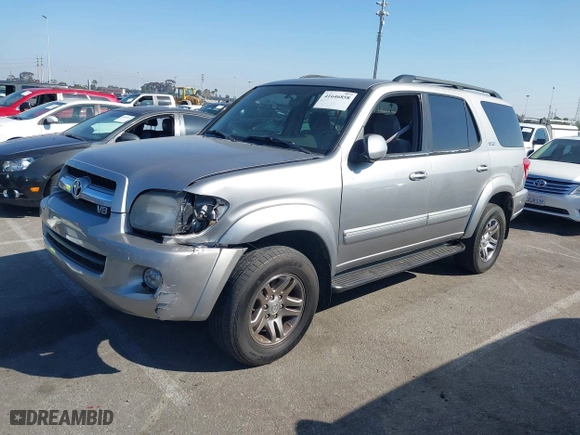 2005 Toyota Sequoia SR5 with VIN 5TDZT34A65S251726, listed as a IAAI auction lot 41646858 with 107,584 mi miles. Bid and sale history available at carsss.com. Image 2.