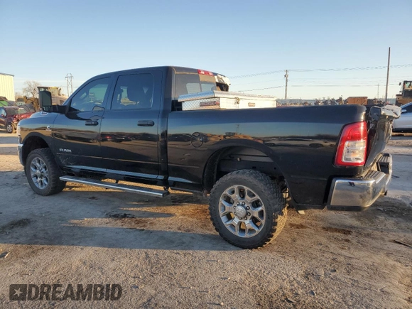 2022 Ram 2500 Tradesman with VIN 3C6UR5CL3NG126678, listed as a Copart auction lot 43810145 with 174,667 mi miles and Salvage Title. Bid and sale history available at carsss.com. Image 2.