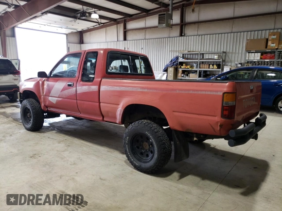 1989 Toyota Pickup с VIN JT4RN13P7K0007179, выставлен на аукционе Copart как лот 47579205 с пробегом 203 439 миль миль и Списание • Salvage title. История ставок и продаж доступна на DreamBid. Изображение 2.