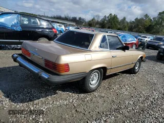 1983 Mercedes-Benz 380 SL with VIN WDBBA45AXDB020618, listed as a Copart auction lot 49071775 with 111,064 mi miles and Clean Title. Bid and sale history available at carsss.com. Image 3.