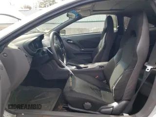 2001 Toyota Celica GT z VIN JTDDR32T910100289, wystawiony jako Copart lot #49600415 z przebiegiem 227 862 mil mil oraz Czysty tytuł • Clean title. Historia ofert i sprzedaży dostępna na DreamBid. Obrazek 7.