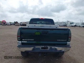 2004 Chevrolet Silverado 1500 Z71 with VIN 1GCEK19T94Z267299, listed as a IAAI auction lot 42093041 with 291,669 mi miles and . Bid and sale history available at DreamBid. Image 16.