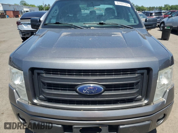 2014 Ford F-150 XL z VIN 1FTFX1EF9EFC23487, wystawiony jako Copart lot #61421725 z przebiegiem 195 684 mil mil oraz Czysty tytuł • Clean title. Historia ofert i sprzedaży dostępna na DreamBid. Obrazek 11.