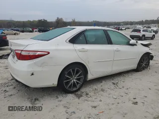 2015 Toyota Camry XLE with VIN 4T1BF1FK6FU923117, listed as a Copart auction lot 78400594 with 68,816 mi miles and Salvage Title. Bid and sale history available at carsss.com. Image 3.