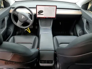 2021 Tesla Model Y Long Range with VIN 5YJYGDEE0MF183109, listed as a Copart auction lot 49760675 with 37,831 mi miles and Salvage Title. Bid and sale history available at DreamBid. Image 8.