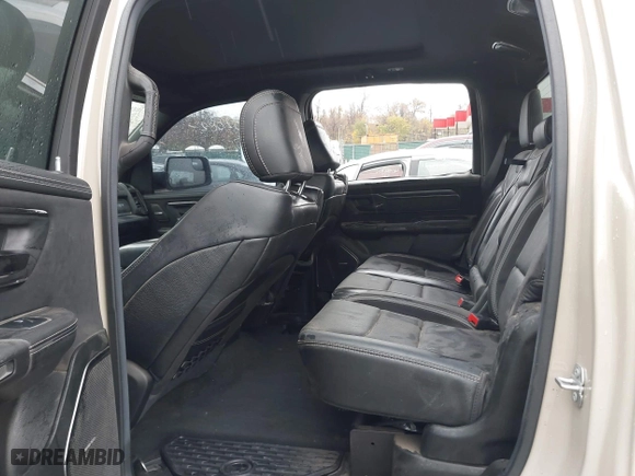 2022 Ram 1500 TRX with VIN 1C6SRFU96NN404111, listed as a IAAI auction lot 40782082 with 9,175 mi miles. Bid and sale history available at carsss.com. Image 8.