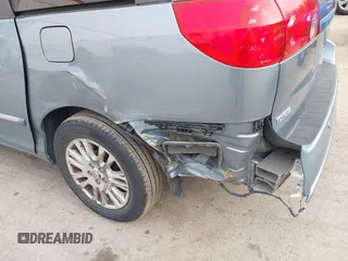 2008 Toyota Sienna XLE with VIN 5TDZK22C18S102498, listed as a IAAI auction lot 41623508 with 214,485 mi miles. Bid and sale history available at carsss.com. Image 6.