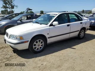 2000 Volvo S40 с VIN YV1VS2551YF466510, выставлен на аукционе Copart как лот 60744395 с пробегом 135 292 миль миль и Списание • Salvage title. История ставок и продаж доступна на DreamBid. Изображение 1.