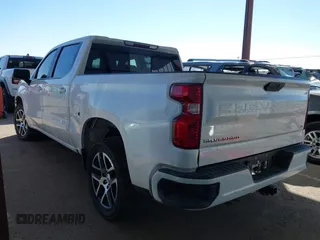 2020 Chevrolet Silverado 1500 LT with VIN 3GCPWCED6LG191059, listed as a IAAI auction lot 40680805 with 1 mi miles. Bid and sale history available at carsss.com. Image 3.