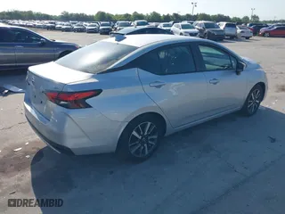 2021 Nissan Versa SV with VIN 3N1CN8EV9ML869581, listed as a IAAI auction lot 41923083 with 53,118 mi miles. Bid and sale history available at carsss.com. Image 4.