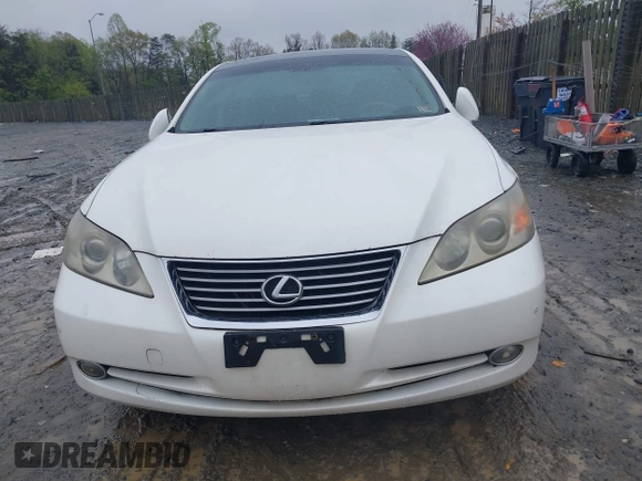 2007 Lexus ES 350 with VIN JTHBJ46G872018230, listed as a IAAI auction lot 42027229 with 307,431 mi miles. Bid and sale history available at carsss.com. Image 6.