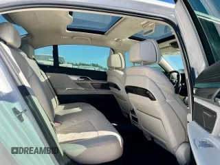 2018 BMW 7 Series ALPINA B7 xDrive with VIN WBA7F2C54JG423721, listed as a Copart auction lot 81182934 with 72,629 mi miles and Salvage Title. Bid and sale history available at carsss.com. Image 10.