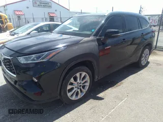 2021 Toyota Highlander Hybrid Limited with VIN 5TDYARAH8MS505859, listed as a IAAI auction lot 42751858 with 43,879 mi miles and . Bid and sale history available at DreamBid. Image 17.