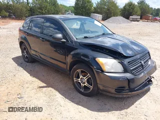 2008 Dodge Caliber SE z VIN 1B3HB28BX8D674547, wystawiony jako IAAI lot #42140339 z przebiegiem 236 666 mil mil oraz . Historia ofert i sprzedaży dostępna na DreamBid. Obrazek 1.