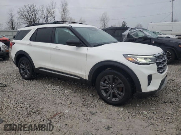2025 Ford Explorer Active with VIN 1FMUK8DH2SGA06527, listed as a Copart auction lot 85499964 with 1,106 mi miles and Clean Title. Bid and sale history available at carsss.com. Image 4.