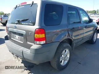 2006 Ford Escape XLT с VIN 1FMYU03166KA72695, выставлен на аукционе IAAI как лот 42331729 с пробегом 140 702 миль миль и . История ставок и продаж доступна на DreamBid. Изображение 4.