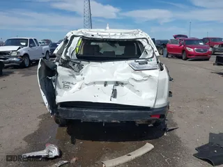 2018 Honda CR-V LX with VIN 2HKRW5H34JH420284, listed as a IAAI auction lot 41847512 with 98,252 mi miles. Bid and sale history available at carsss.com. Image 15.