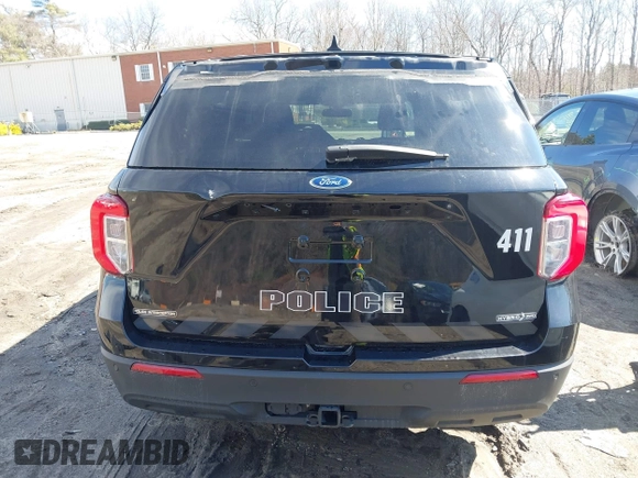 2022 Ford Police Interceptor Utility z VIN 1FM5K8AW4NNA02325, wystawiony jako IAAI lot #41584597 z przebiegiem 24 349 mil mil oraz . Historia ofert i sprzedaży dostępna na DreamBid. Obrazek 17.