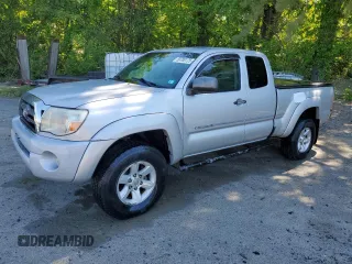 2008 Toyota Tacoma z VIN 5TEUU42N88Z550953, wystawiony jako Copart lot #58700175 z przebiegiem 234 403 mil mil oraz Czysty tytuł • Clean title. Historia ofert i sprzedaży dostępna na DreamBid. Obrazek 1.