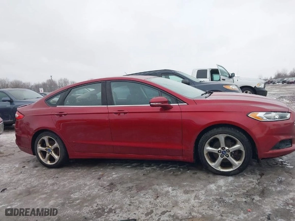 2013 Ford Fusion SE with VIN 3FA6P0HR9DR162178, listed as a IAAI auction lot 41685872 with 177,314 mi miles. Bid and sale history available at carsss.com. Image 13.