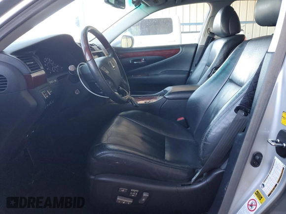 2008 Lexus LS 460 с VIN JTHBL46F285058692, выставлен на аукционе Copart как лот 88526395 с пробегом 179 934 миль миль и Чистый • Clean title. История ставок и продаж доступна на DreamBid. Изображение 7.