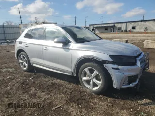 2020 Audi Q5 Premium Plus with VIN WA1BNAFY4L2035575, listed as a Copart auction lot 47128905 with 104,920 mi miles and Salvage Title. Bid and sale history available at carsss.com. Image 4.