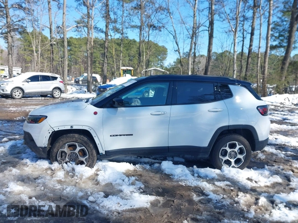 2022 Jeep Compass Trailhawk z VIN 3C4NJDDB6NT172792, wystawiony jako IAAI lot #41615557 z przebiegiem 12 191 mil mil oraz . Historia ofert i sprzedaży dostępna na DreamBid. Obrazek 14.