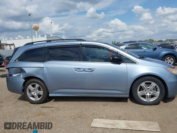2011 Honda Odyssey Touring с VIN 5FNRL5H92BB033245, выставлен на аукционе IAAI как лот 42226287 с пробегом 184 910 миль миль и . История ставок и продаж доступна на DreamBid. Изображение 14.