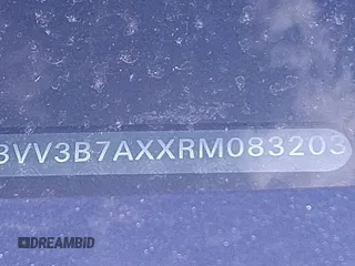 2024 Volkswagen Tiguan SE с VIN 3VV3B7AXXRM083203, выставлен на аукционе IAAI как лот 42813448 с пробегом 30 988 миль миль и . История ставок и продаж доступна на DreamBid. Изображение 21.