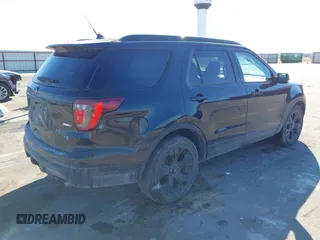 2019 Ford Explorer Sport with VIN 1FM5K8GT5KGA27196, listed as a IAAI auction lot 41690327 with 100,252 mi miles and . Bid and sale history available at carsss.com. Image 4.