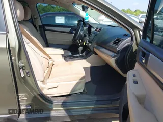 2017 Subaru Outback Premium z VIN 4S4BSAFC7H3357935, wystawiony jako IAAI lot #42413779 z przebiegiem 116 523 mil mil oraz . Historia ofert i sprzedaży dostępna na DreamBid. Obrazek 5.