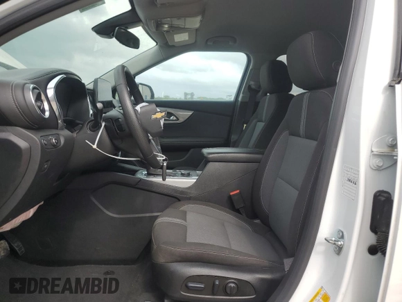 2023 Chevrolet Blazer LT z VIN 3GNKBCR4XPS194170, wystawiony jako Copart lot #54241085 z przebiegiem 40 403 mil mil oraz Nie do naprawy • Non repairable. Historia ofert i sprzedaży dostępna na DreamBid. Obrazek 7.