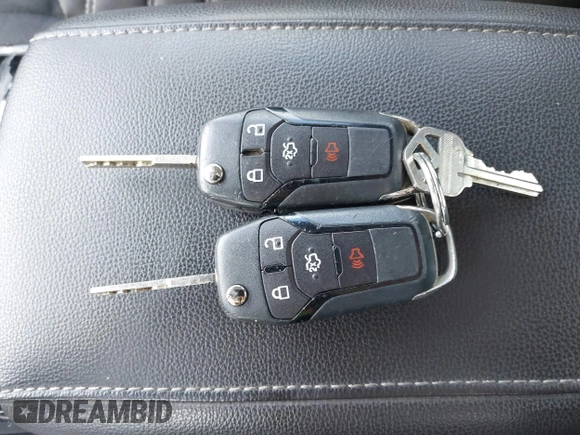 2013 Ford Fusion SE z VIN 3FA6P0HR3DR103482, wystawiony jako IAAI lot #42030104 z przebiegiem 217 329 mil mil oraz . Historia ofert i sprzedaży dostępna na DreamBid. Obrazek 11.