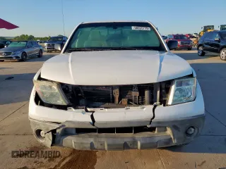 2006 Nissan Frontier XE z VIN 1N6BD06T06C436608, wystawiony jako Copart lot #56055775 z przebiegiem 178 606 mil mil oraz Szkody całkowita. Historia ofert i sprzedaży dostępna na DreamBid. Obrazek 5.