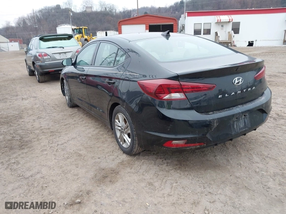 2020 Hyundai Elantra Value Edition with VIN 5NPD84LF4LH617572, listed as a IAAI auction lot 41535581 with 164,056 mi miles. Bid and sale history available at carsss.com. Image 3.