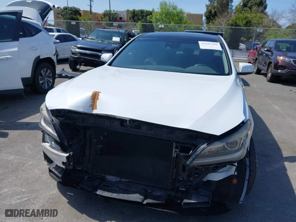 2015 Hyundai Genesis 5.0L with VIN KMHGN4JF1FU035492, listed as a IAAI auction lot 41849568 with 104,776 mi miles. Bid and sale history available at carsss.com. Image 12.