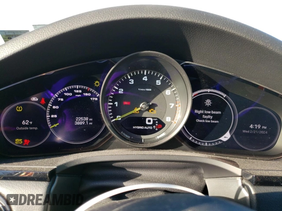 2022 Porsche Cayenne E-Hybrid Hybrid with VIN WP1BE2AY4NDA51204, listed as a Copart auction lot 43802764 with 22,538 mi miles and . Bid and sale history available at DreamBid. Image 9.