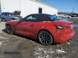 2021 BMW Z4 sDrive30i with VIN WBAHF3C05MWX36897, listed as a Copart auction lot 42633724 with 21,141 mi miles. Bid and sale history available at carsss.com. Image 2.