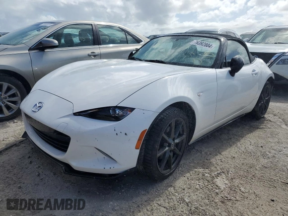 2017 Mazda MX-5 Miata Club z VIN JM1NDAC73H0124123, wystawiony jako Copart lot #76392804 z przebiegiem 19 535 mil mil oraz Nie do naprawy • Non repairable. Historia ofert i sprzedaży dostępna na DreamBid. Obrazek 1.