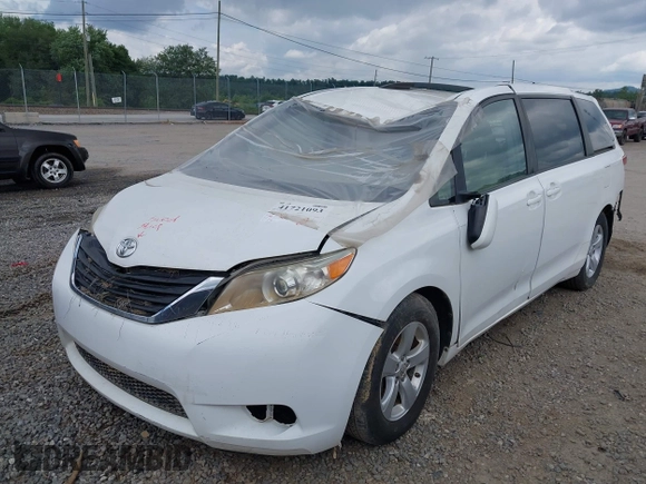 2014 Toyota Sienna LE AAS с VIN 5TDKK3DCXES512006, выставлен на аукционе IAAI как лот 41721093 с пробегом Не указан миль и . История ставок и продаж доступна на DreamBid. Изображение 2.