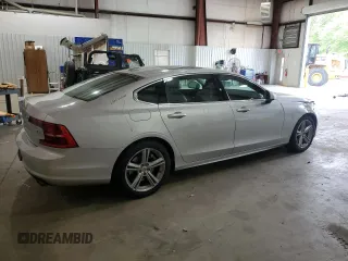 2019 Volvo S90 Momentum с VIN LVY102AKXKP083682, выставлен на аукционе Copart как лот 51081945 с пробегом 74 201 миль миль и Списание • Salvage title. История ставок и продаж доступна на DreamBid. Изображение 3.