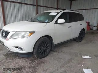 2016 Nissan Pathfinder SL with VIN 5N1AR2MN8GC602760, listed as a IAAI auction lot 41608173 with 124,117 mi miles. Bid and sale history available at carsss.com. Image 17.
